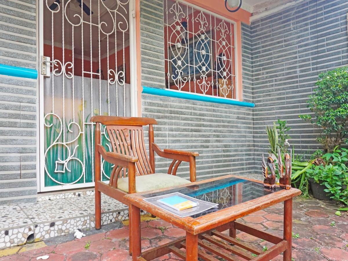 Oyo 90369 An Nur Family Homestay Syariah Cigombong Exteriör bild