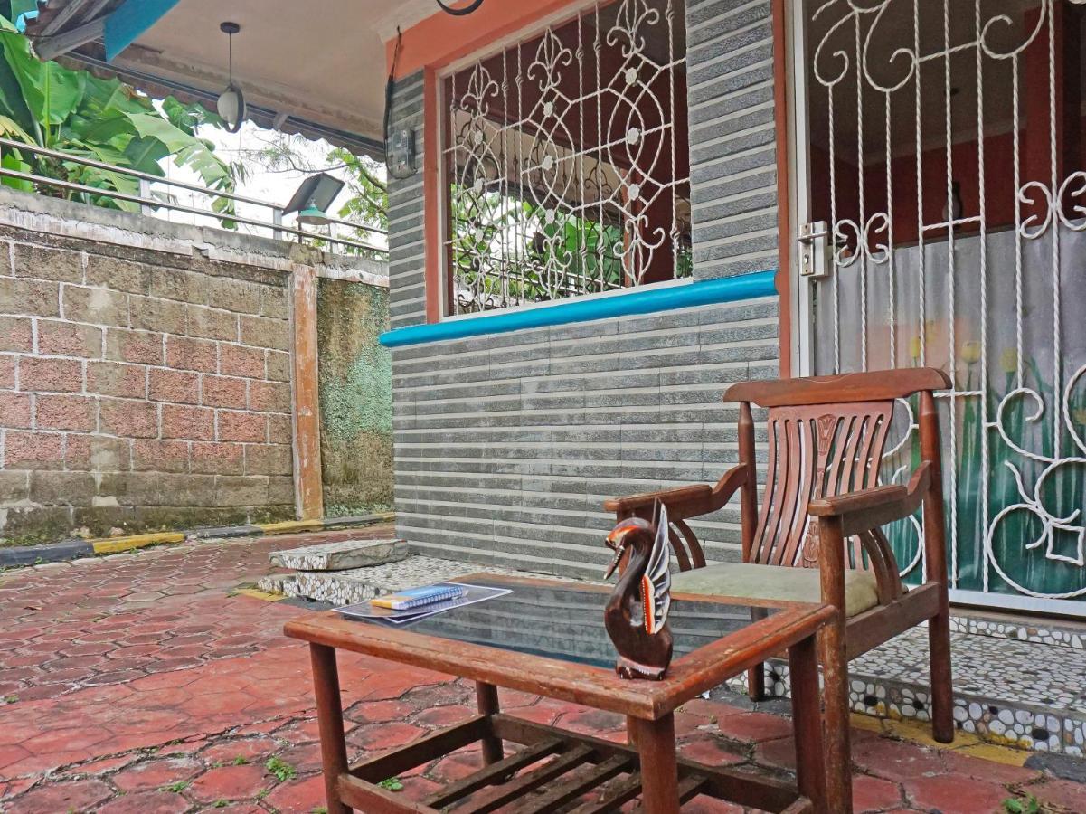 Oyo 90369 An Nur Family Homestay Syariah Cigombong Exteriör bild