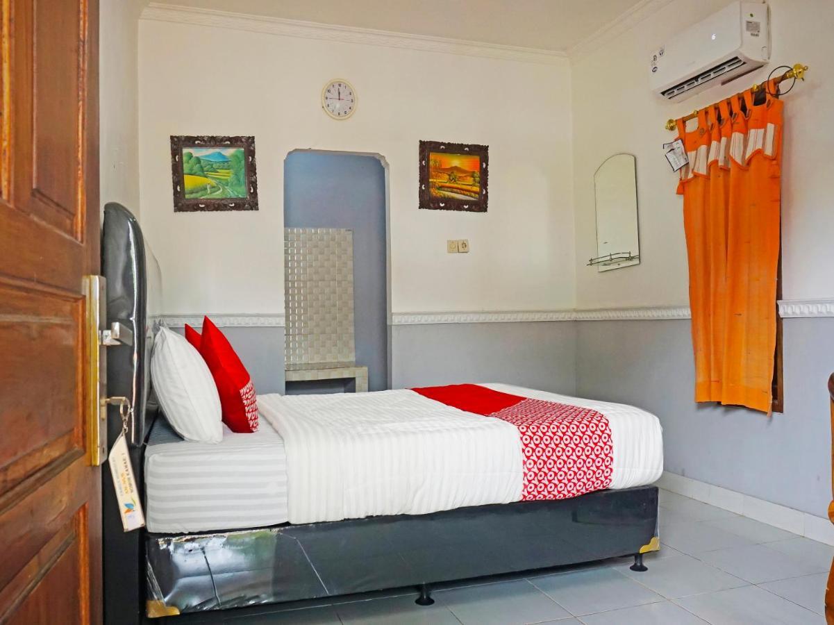Oyo 90369 An Nur Family Homestay Syariah Cigombong Exteriör bild