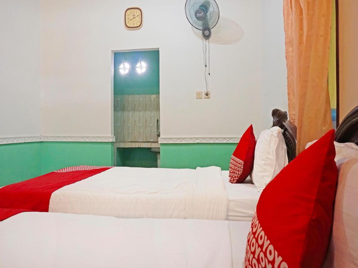 Oyo 90369 An Nur Family Homestay Syariah Cigombong Exteriör bild