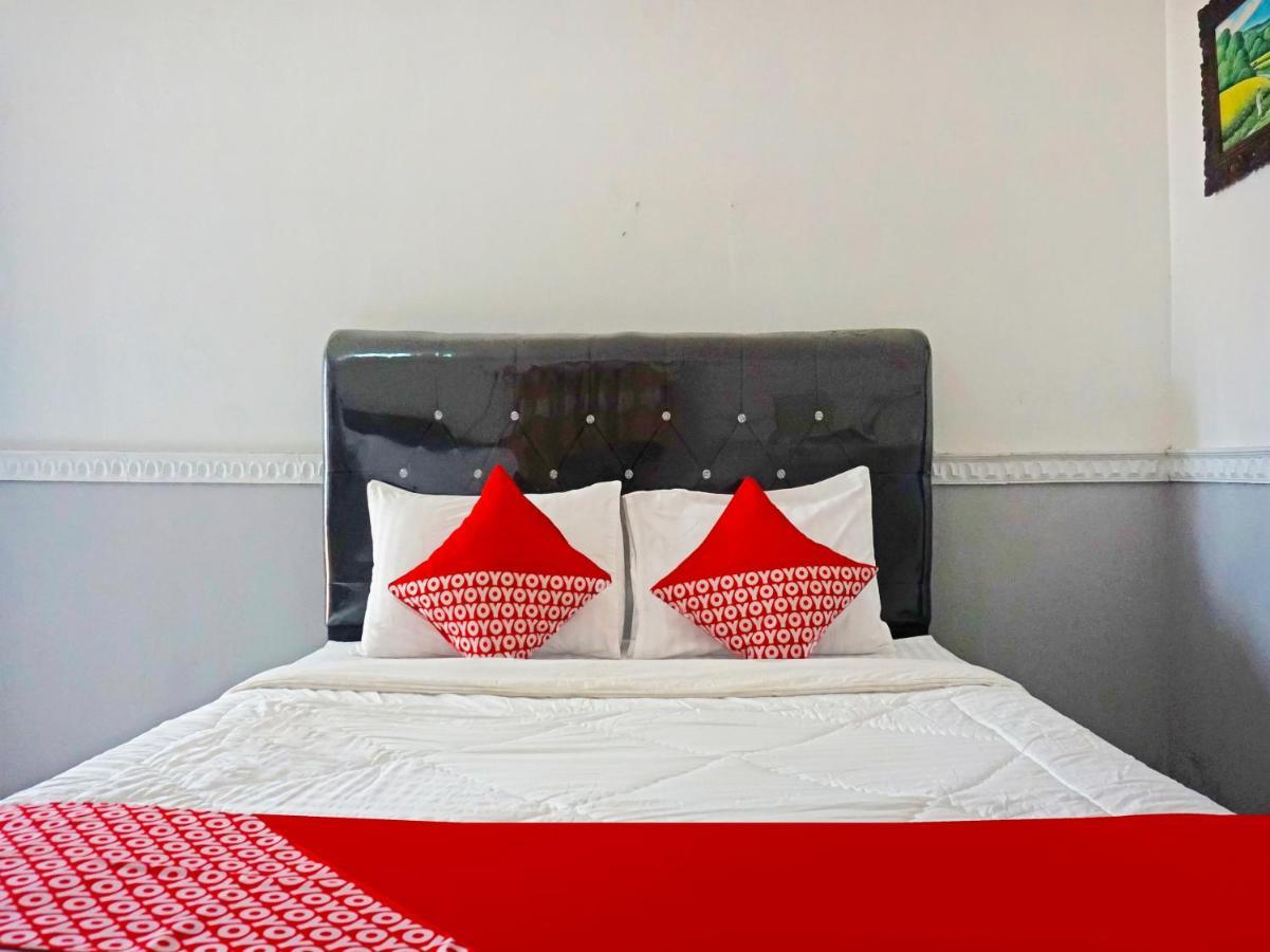Oyo 90369 An Nur Family Homestay Syariah Cigombong Exteriör bild